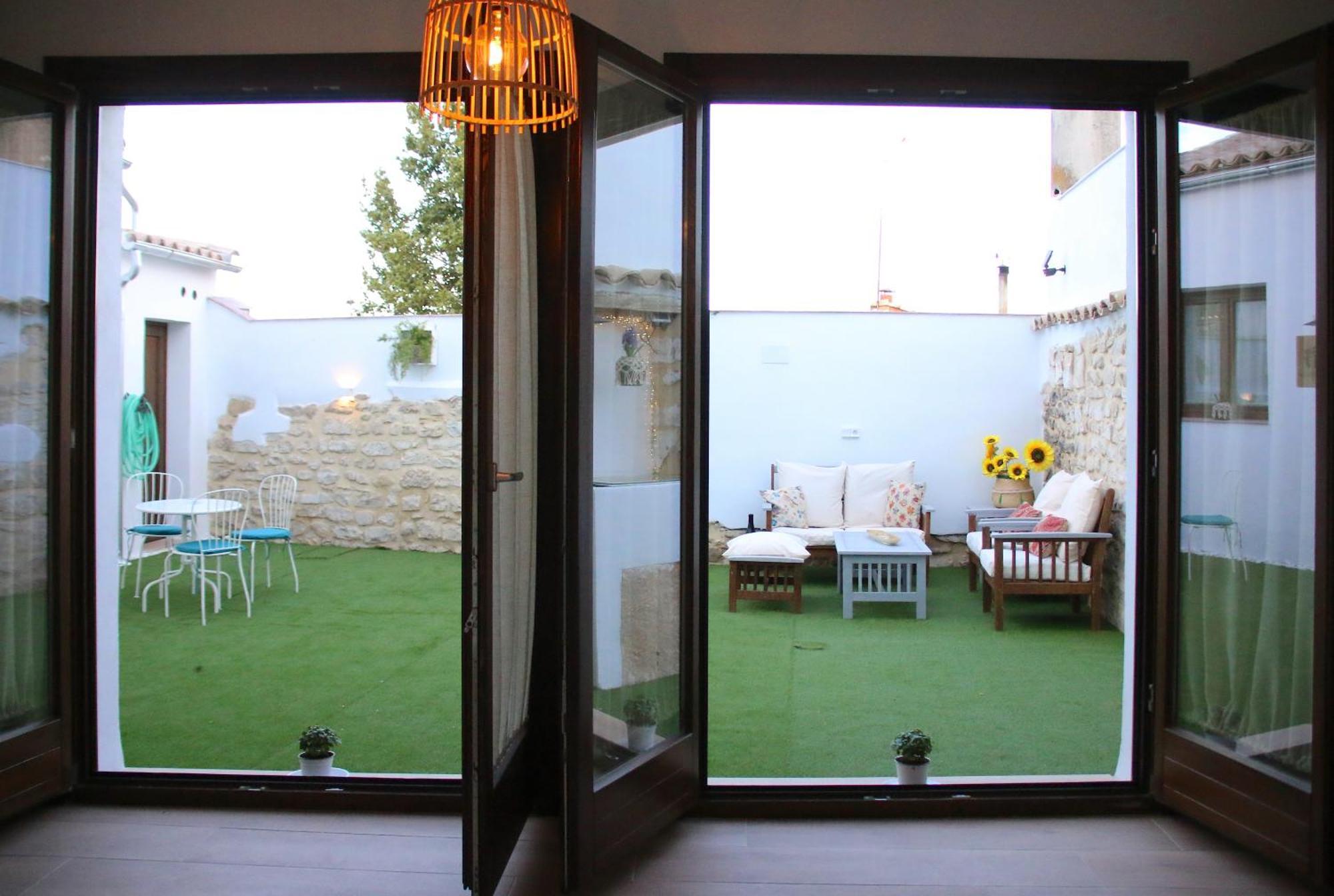 Apartamentos Turisticos La Estacion Úbeda Eksteriør bilde